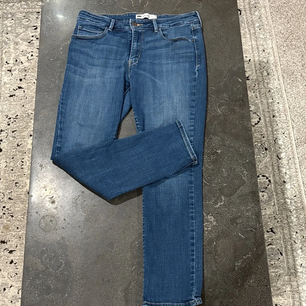 Levi’s Mid Rise Skinny Sz 12 Classic Blue Jeans - Picture 1 of 11